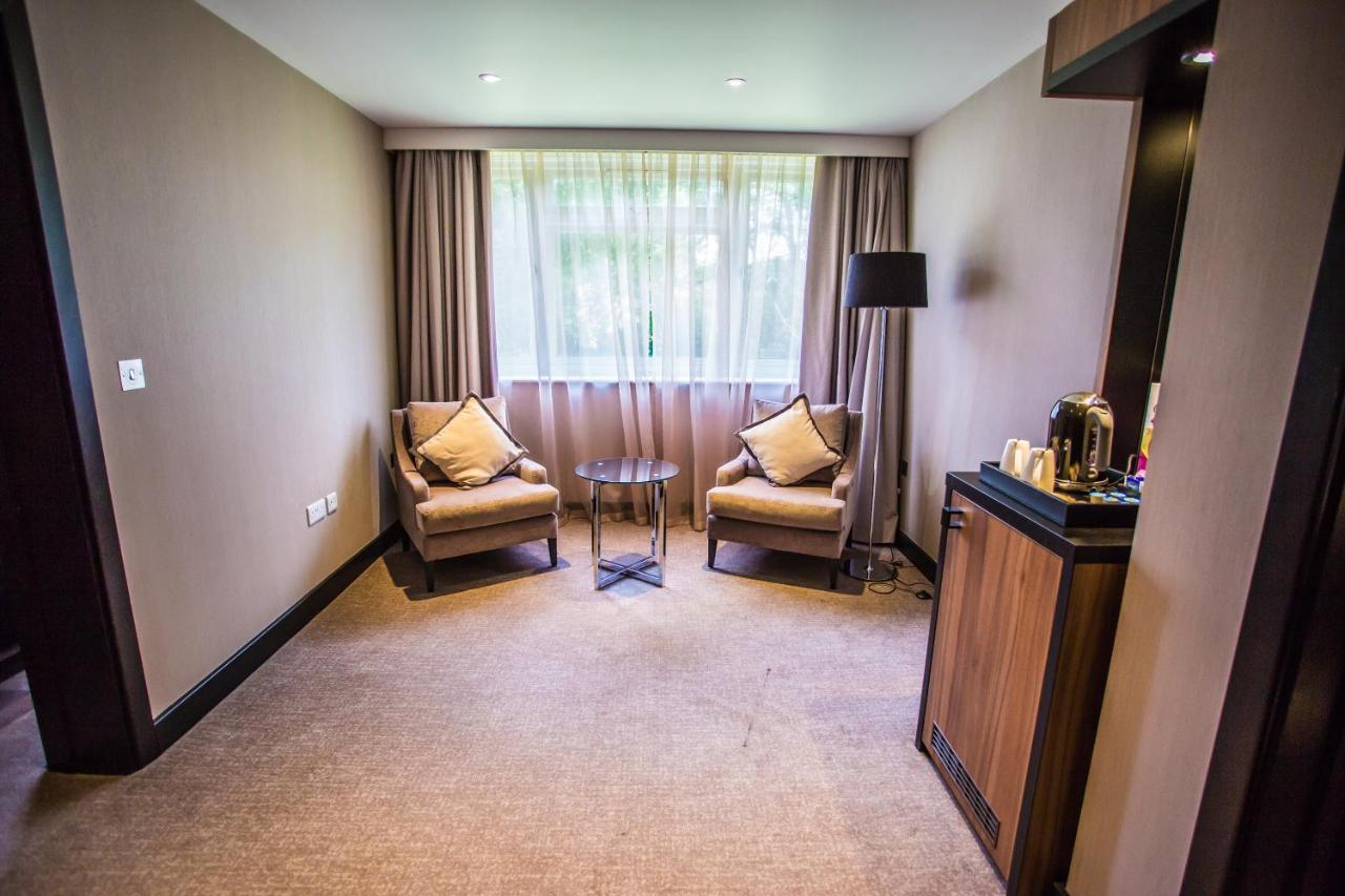 Hotel Crowne Plaza Gerrards Cross By Ihg Beaconsfield Exteriér fotografie