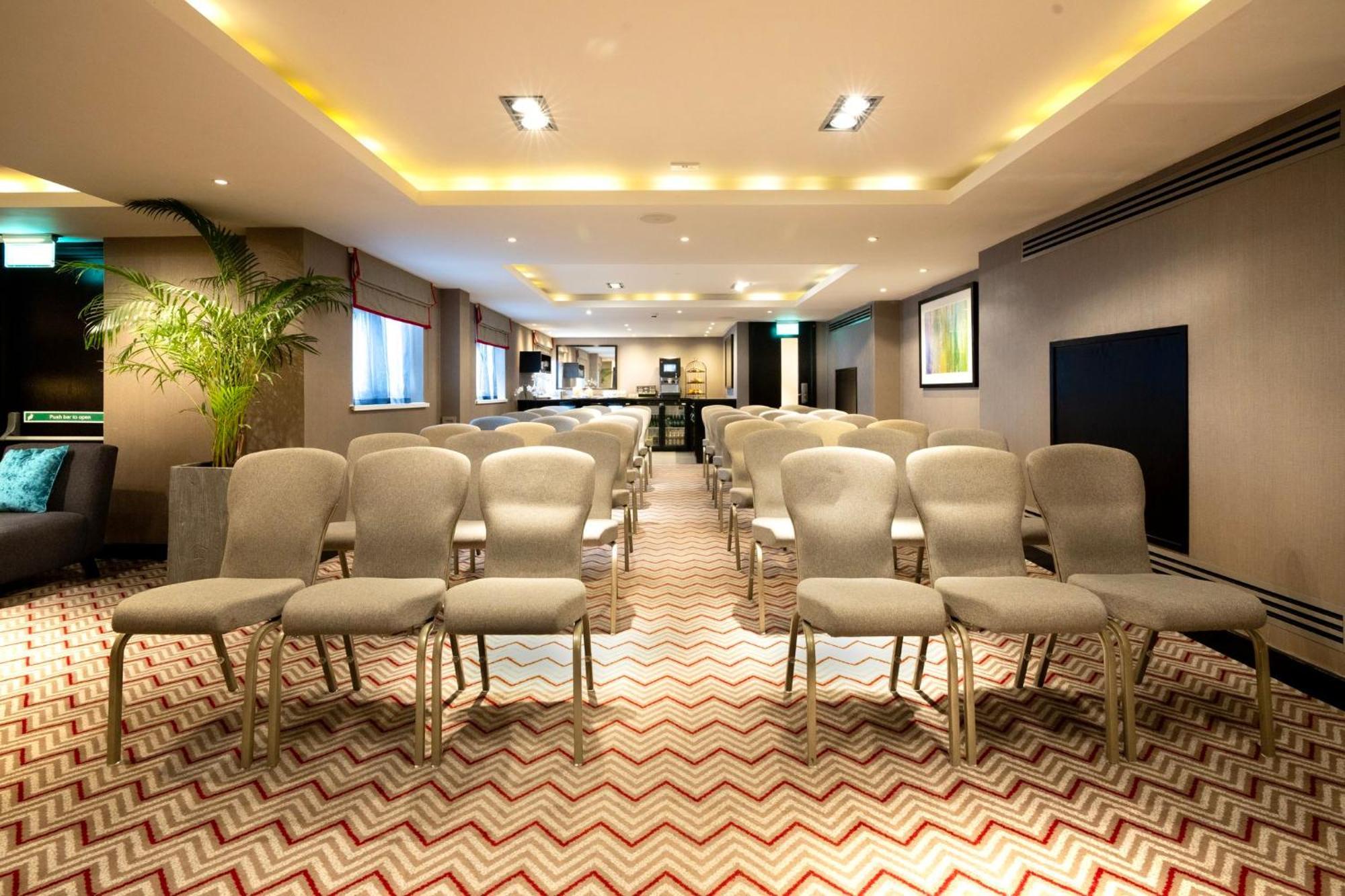 Hotel Crowne Plaza Gerrards Cross By Ihg Beaconsfield Exteriér fotografie
