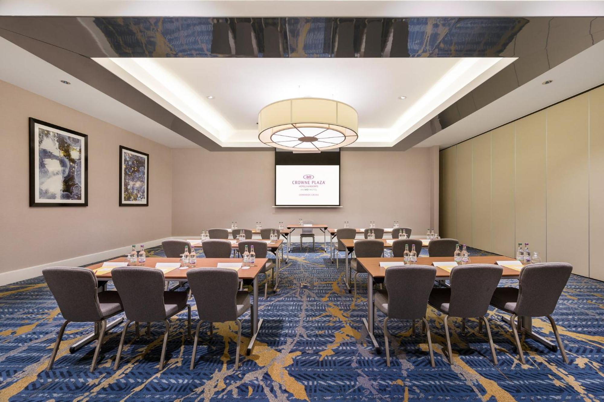 Hotel Crowne Plaza Gerrards Cross By Ihg Beaconsfield Exteriér fotografie